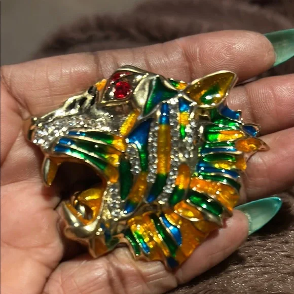 Multicolor Crystal & Enamel Tiger Head Brooch & Pendant - Picture 5 of 5